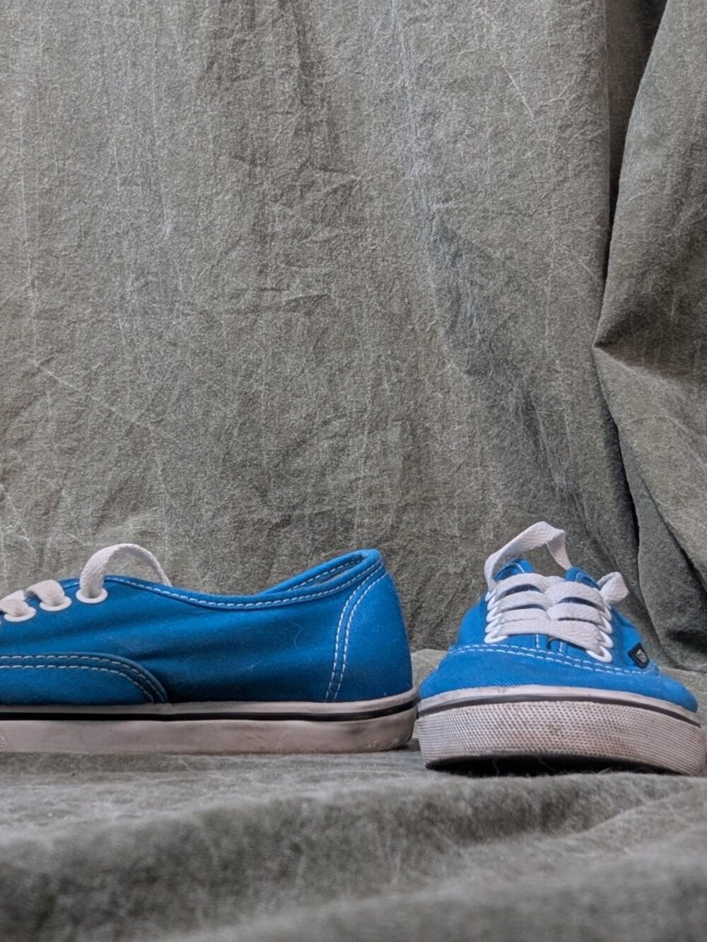 Vans Authentic Lace Up Canvas Shoes US Womens 7, Mens 5.5